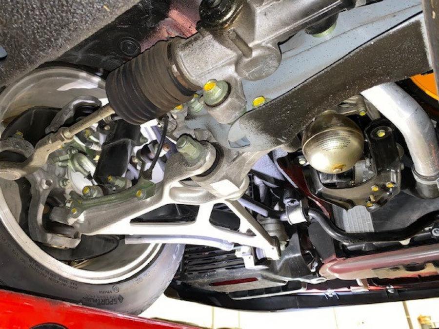 Днище и подвеска Acura NSX 1991 года  (фото 54 из 61)